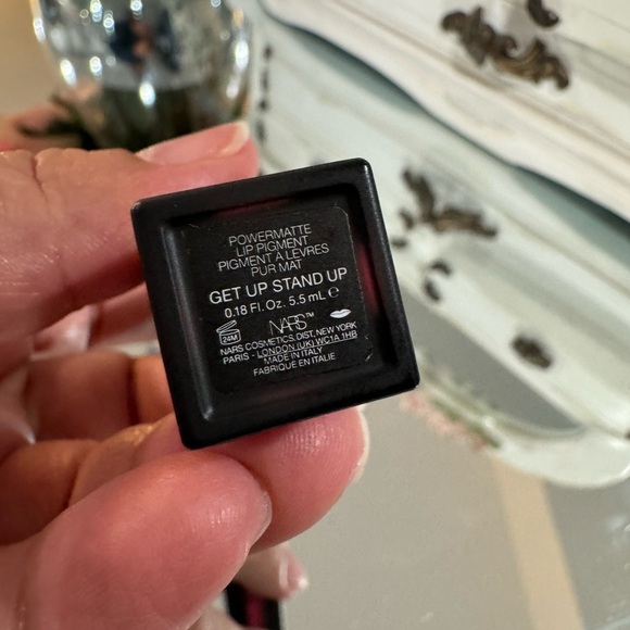 NARS 💄
Powermatte Lip Pigment - Picture 7 of 13